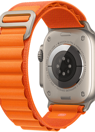 Apple Watch Ultra (2022), GPS + Cellular, 49 mm, Caja de titanio, Cristal de zafiro, Correa Loop Alpine en Talla M de color Naranja